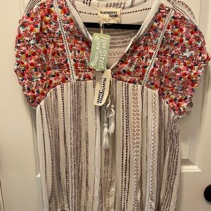 NEW with Tags Savannah Jane Embroidered Boutique Top Size Large